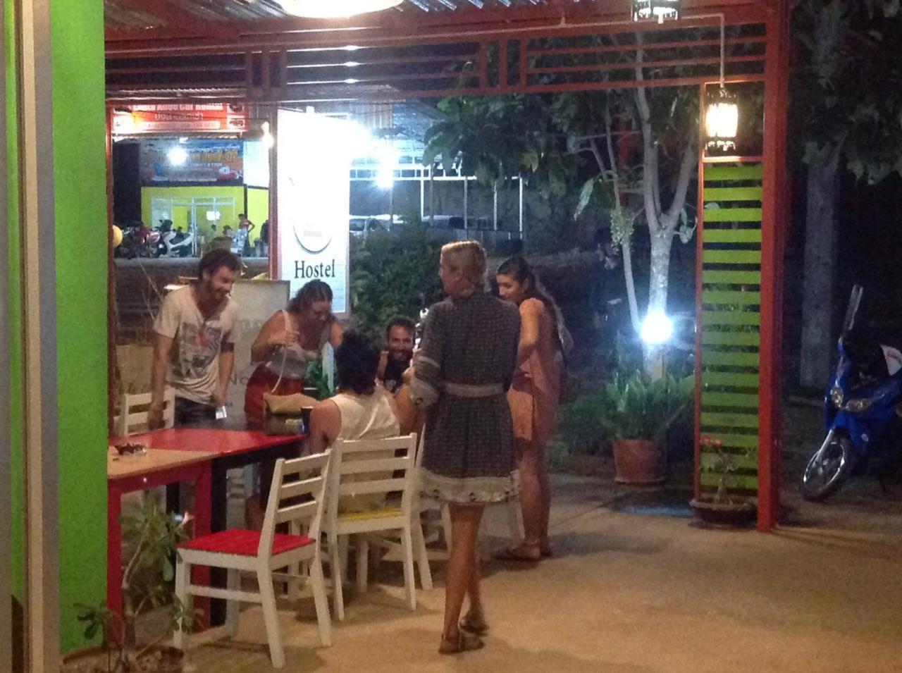 Fan Dee Hostel Koh Lanta Exterior photo