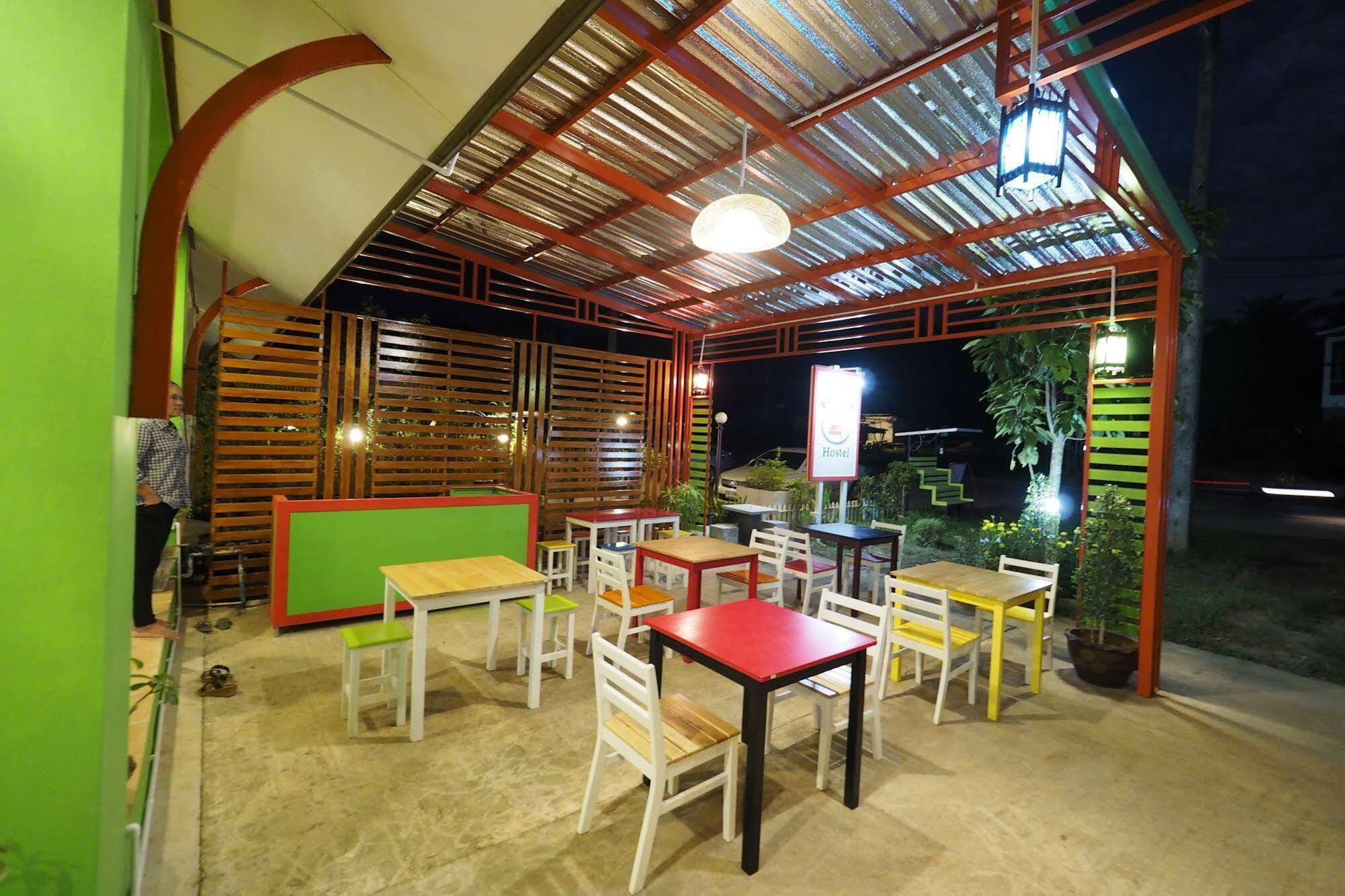 Fan Dee Hostel Koh Lanta Exterior photo